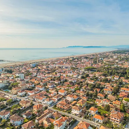 Fiumetto By Interhome * Marina di Pietrasanta