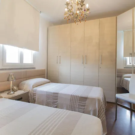 Fiumetto By Interhome * مارينا دي بييتراسانْت