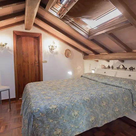 Fiumetto By Interhome مارينا دي بييتراسانْت